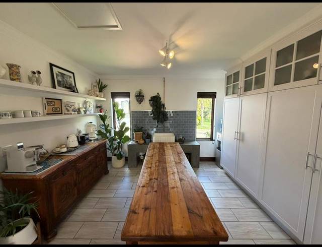 5 BEDROOM HOUSE FOR SALE IN BLUE VALLEY GOLF ESTATE